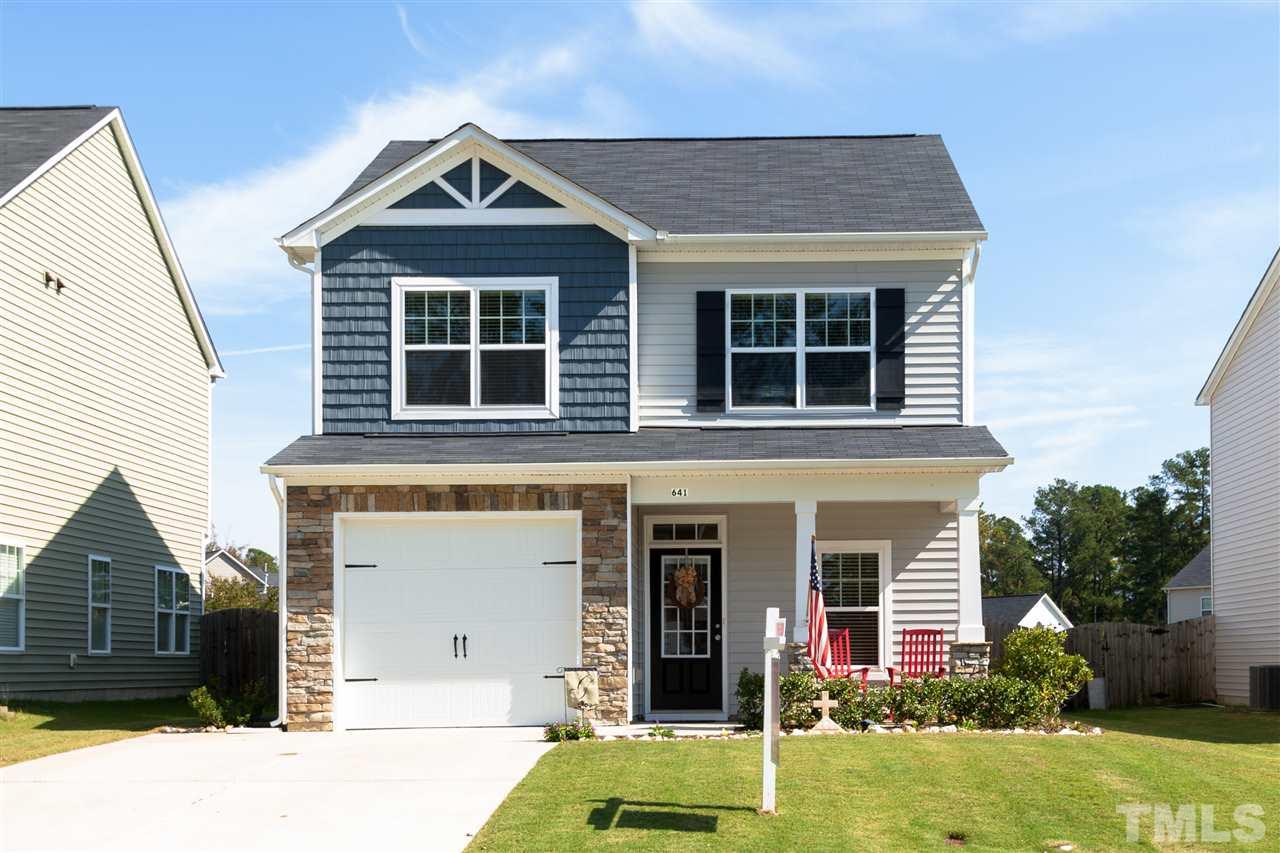 641 Smith Ridge Way Fuquay-Varina, NC 27526 - Photo 1 of 25 Gallery Image 1