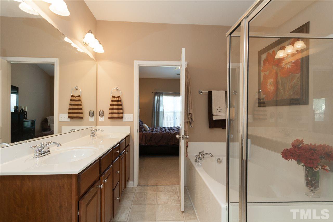 641 Smith Ridge Way Fuquay-Varina, NC 27526 - Photo 14 of 25 Gallery Image 14