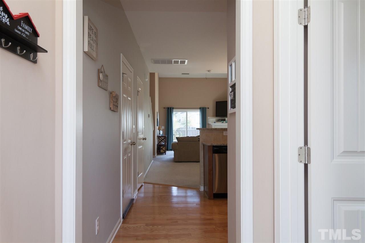 641 Smith Ridge Way Fuquay-Varina, NC 27526 - Photo 3 of 25 Gallery Image 3