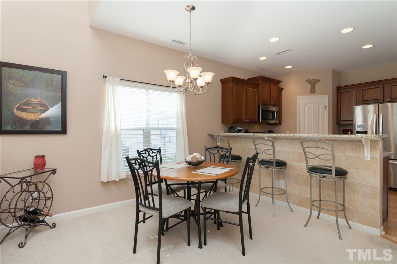 641 Smith Ridge Way Fuquay-Varina, NC 27526 - Photo 6 of 25 Gallery Image 6