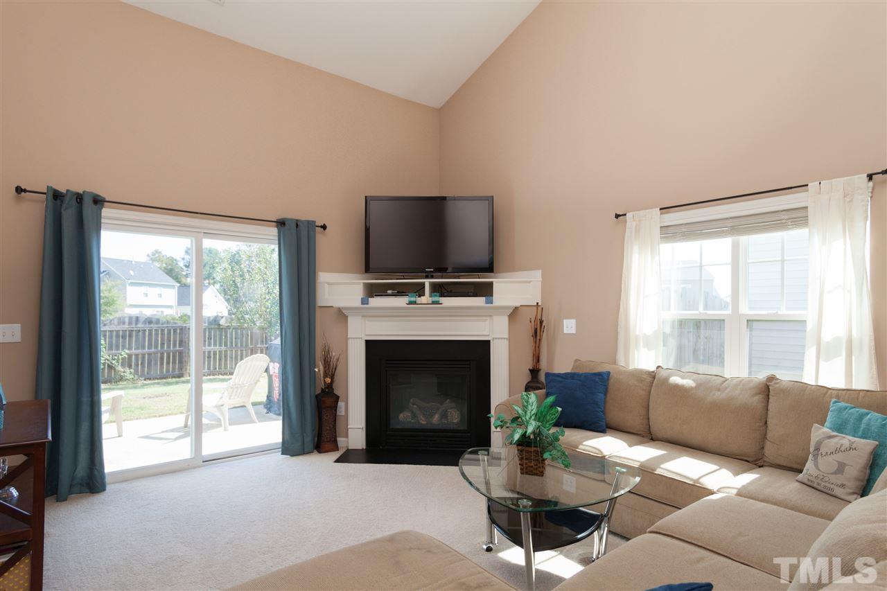641 Smith Ridge Way Fuquay-Varina, NC 27526 - Photo 9 of 25 Gallery Image 9