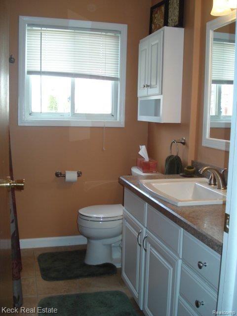 11666 Moran Taylor, MI 48180 - Photo 10 of 16 bath(16).jpg