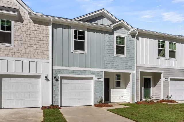 $274,990 | 468 Colchester Court, Moncks Corner, SC 29461