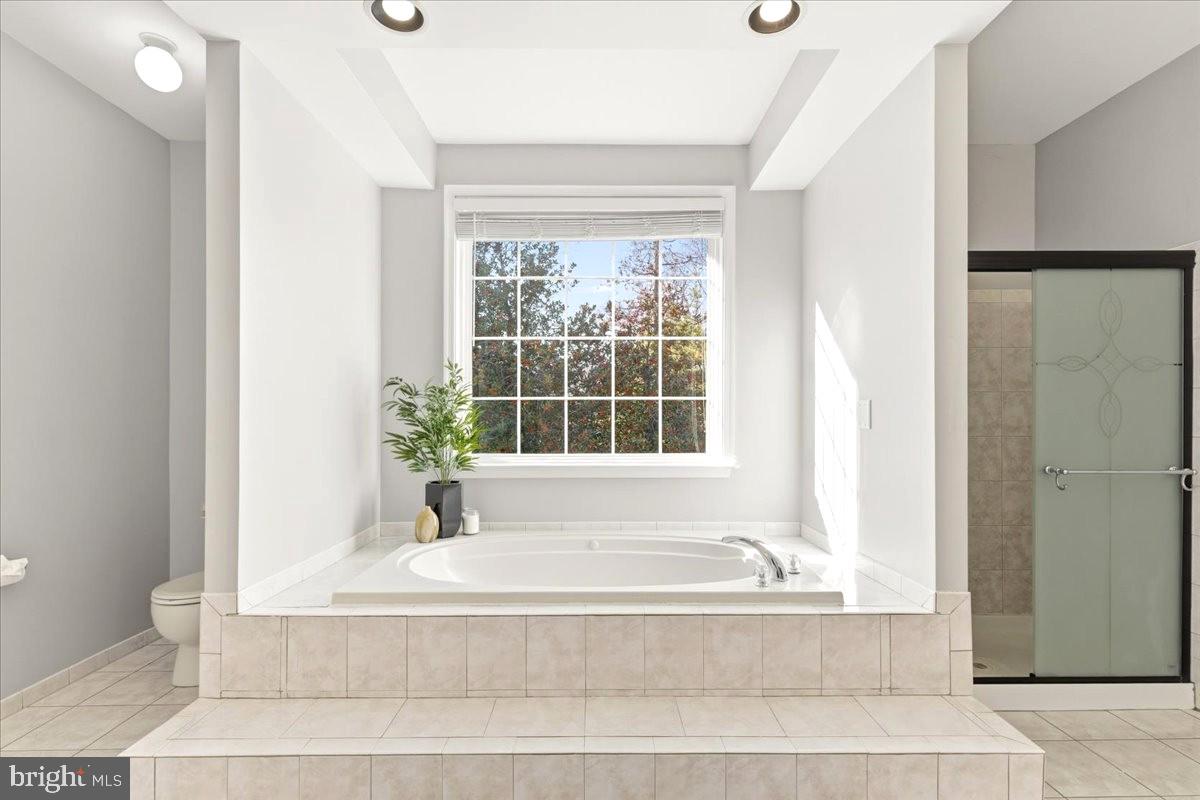 13305 Old Fort Road Fort Washington, MD 20744 - Photo 25 of 52 Primary Bath Suite