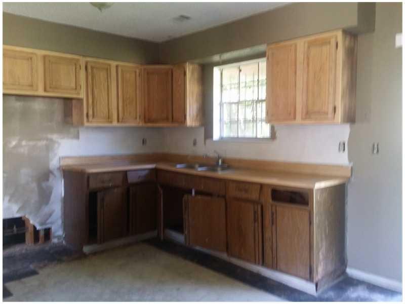 425 State Street Laplace, LA 70068 - Photo 2 of 7