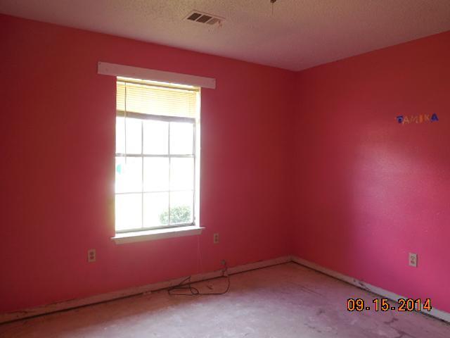 425 State Street Laplace, LA 70068 - Photo 6 of 7