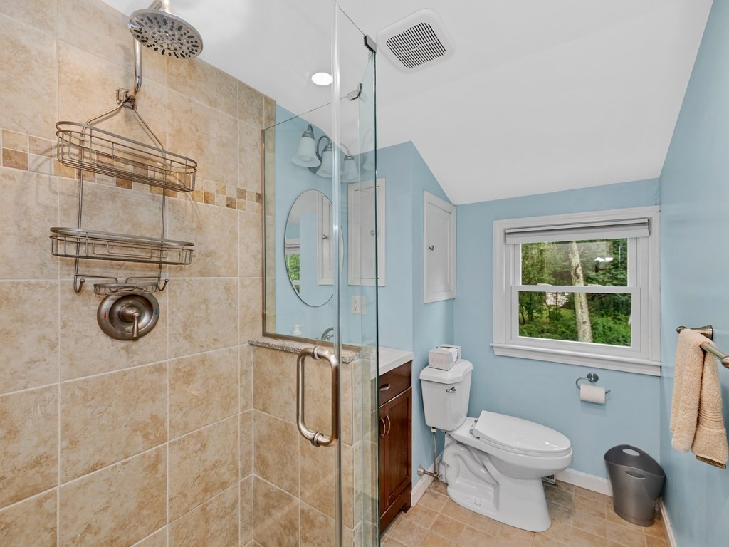 267 Salem Road Billerica, MA 01821 - Photo 20 of 27 a bathroom with a toilet sink and shower