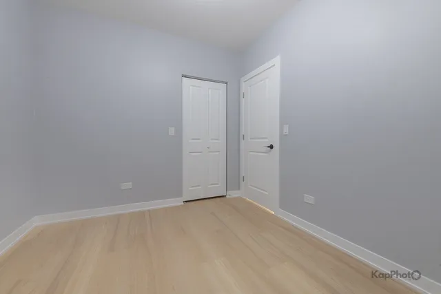 $1,900 | 2821 South Emerald Avenue, Unit 2R, Chicago, IL 60616