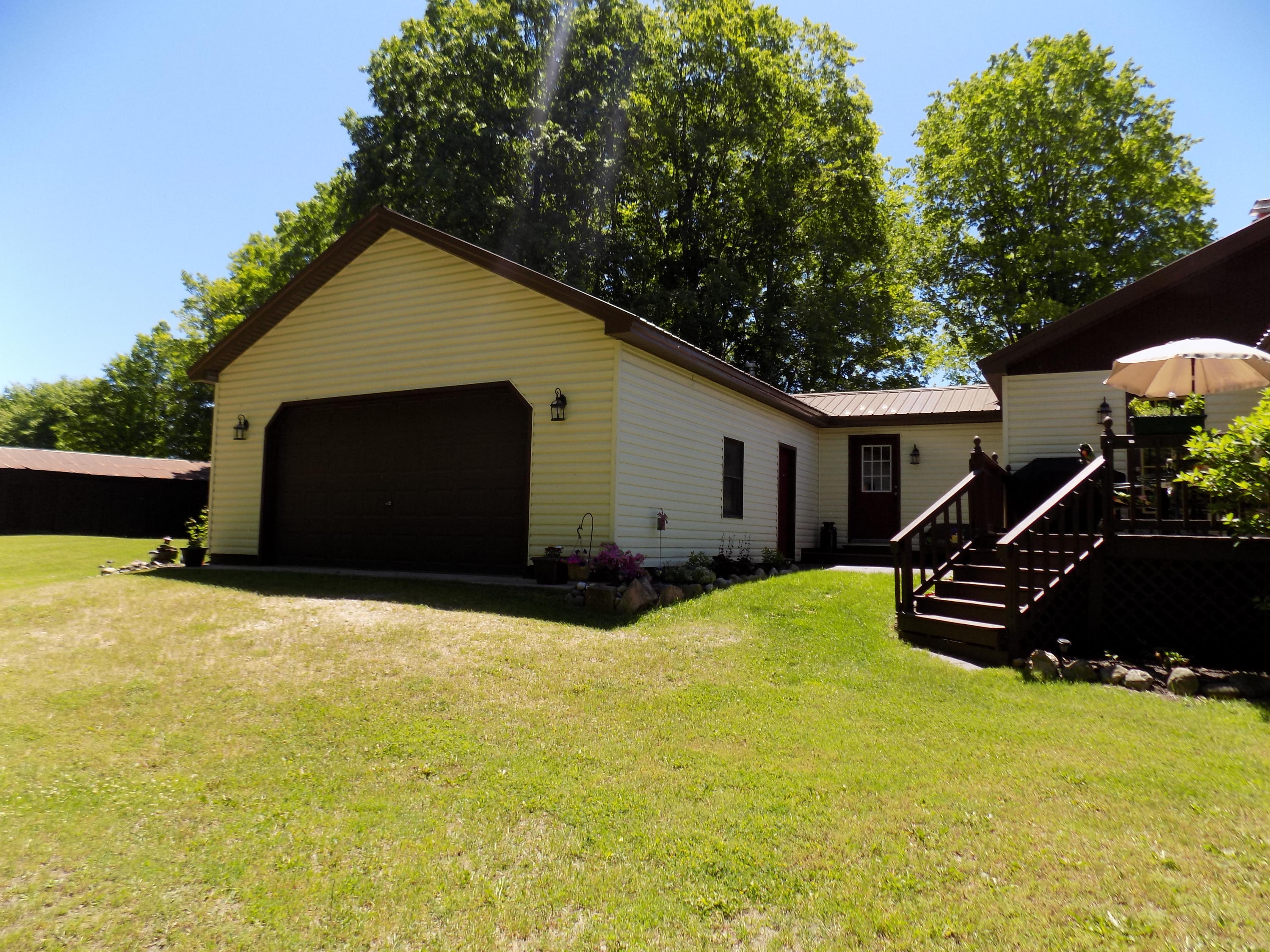 14438 Hebron Mail Route Cheboygan, MI 49721 - Photo 9 of 37 Gallery Image 9