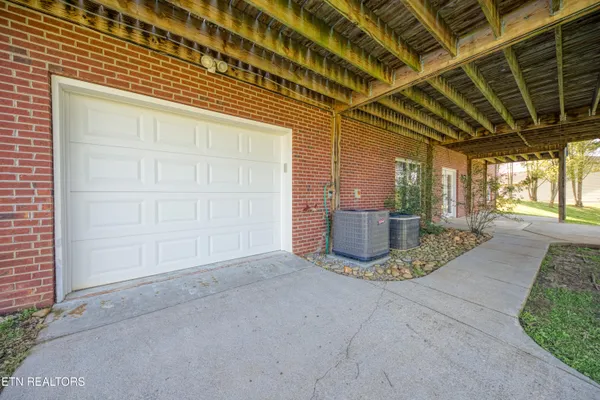 $550,000 | 2859 Luther Catlett Circle, Sevierville, TN 37876