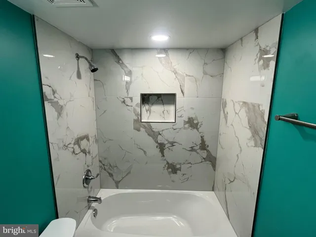 $319,900 | 8607 Village Way, Unit 7/8607F, Alexandria, VA 22309