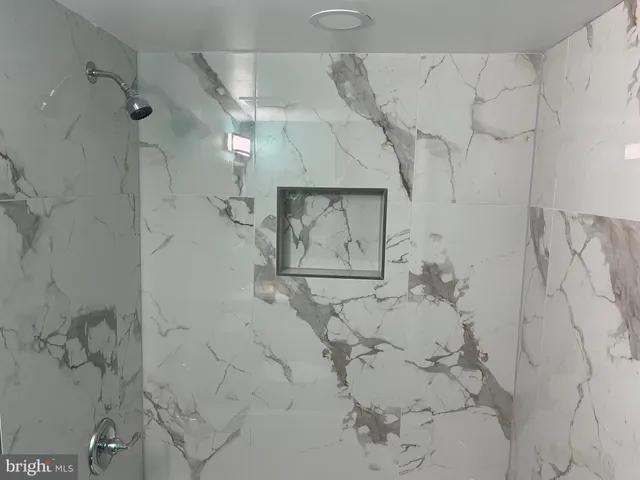 $319,900 | 8607 Village Way, Unit 7/8607F, Alexandria, VA 22309