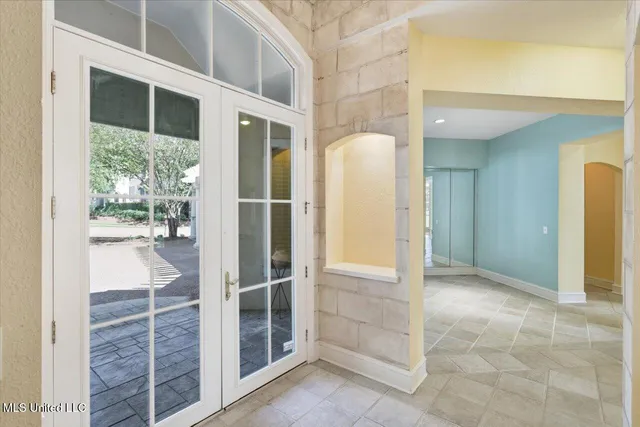 $468,999 | 109 Overlook Pointe Circle, Ridgeland, MS 39157