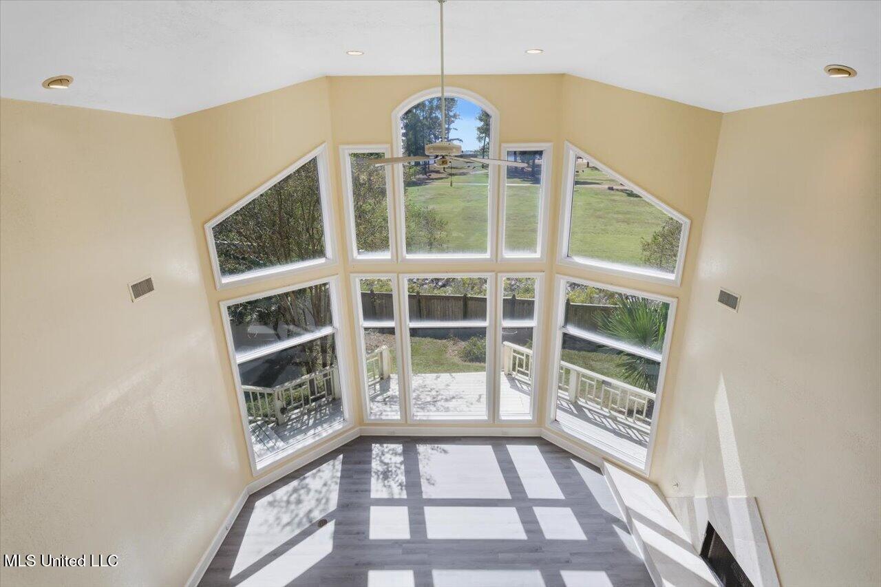 109 Overlook Pointe Circle Ridgeland, MS 39157 - Photo 52 of 84 44-109 Overlook Pointe Cir _ Home Tours