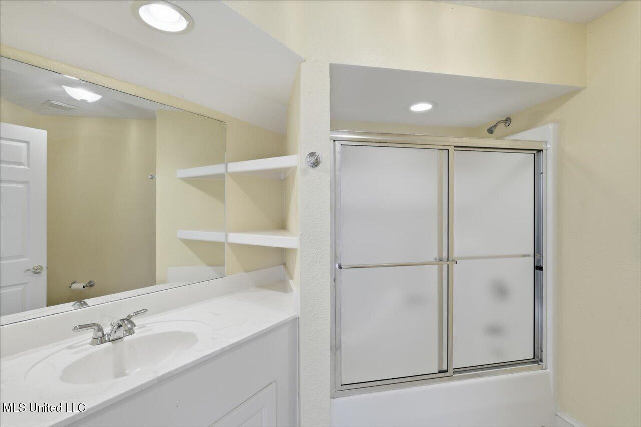 109 Overlook Pointe Circle Ridgeland, MS 39157 - Photo 53 of 84 45-109 Overlook Pointe Cir _ Home Tours