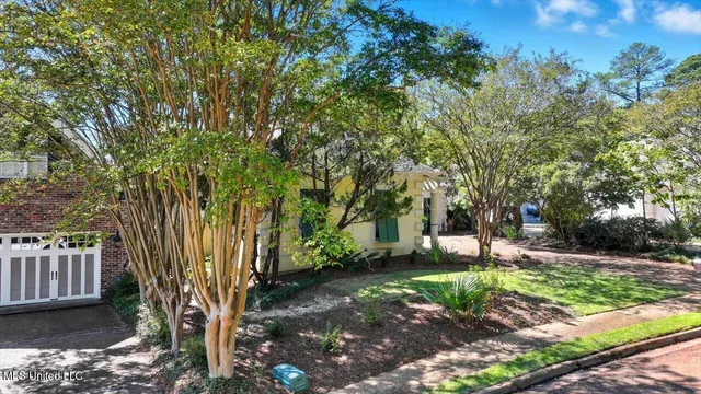 $468,999 | 109 Overlook Pointe Circle, Ridgeland, MS 39157