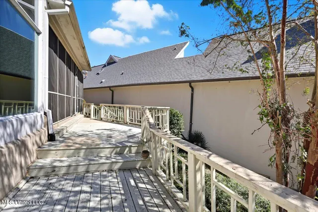 $468,999 | 109 Overlook Pointe Circle, Ridgeland, MS 39157