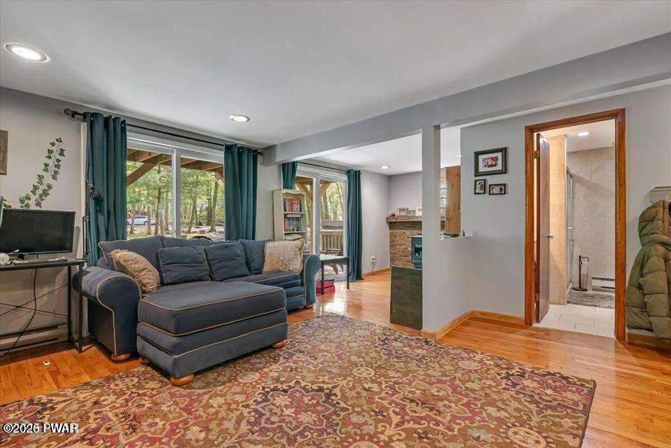 809 Rimrock Court Hawley, PA 18428 - Photo 22 of 44