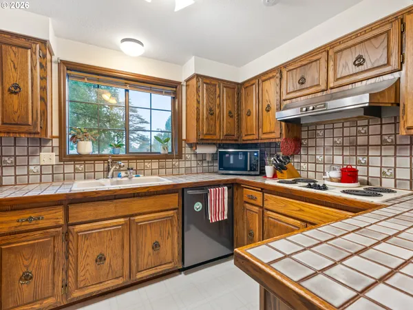 $629,777 | 1333 Southwest 19th Drive, Gresham, OR 97080