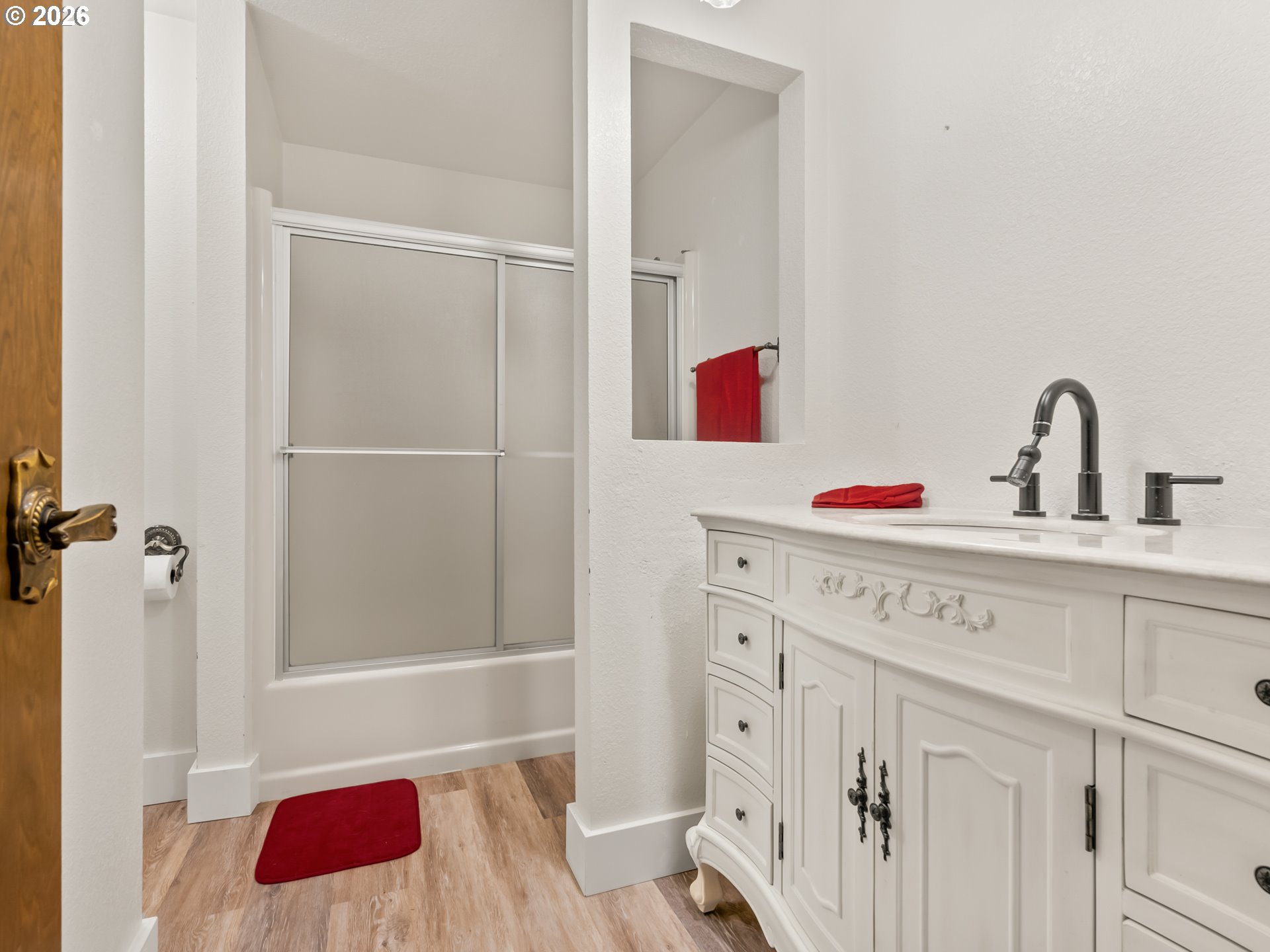 1333 Southwest 19th Drive Gresham, OR 97080 - Photo 24 of 40 Great Room