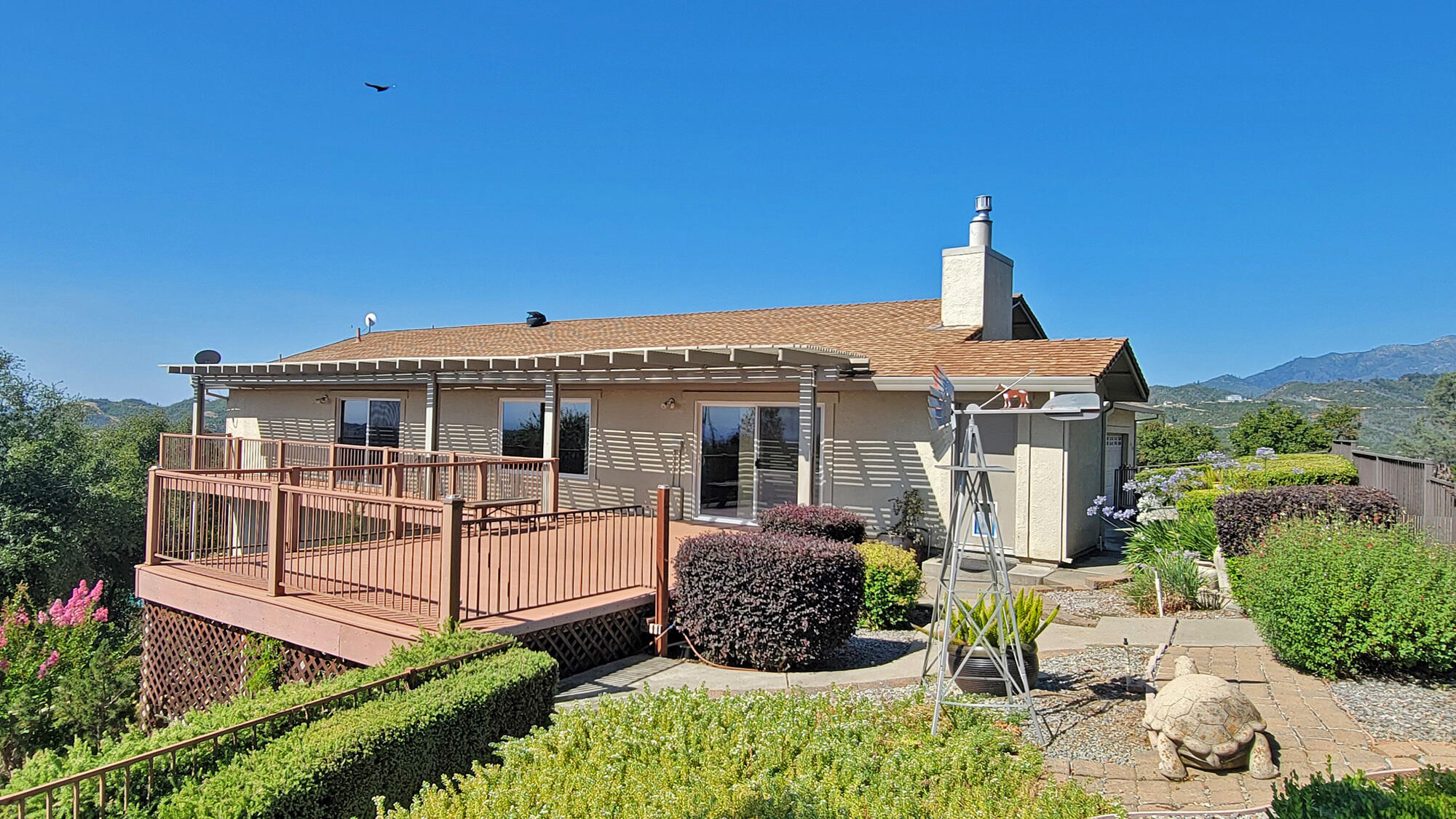 15723 Highland Point Way Redding, CA 96001 - Photo 30 of 40 back2