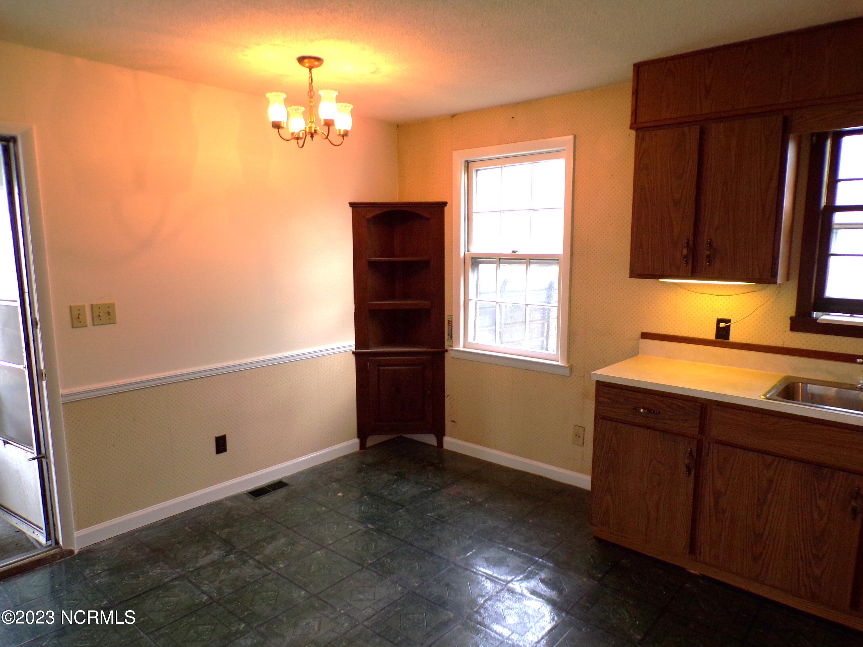 127 A Fairview Road Leland, NC 28451 - Photo 8 of 26 100_0049