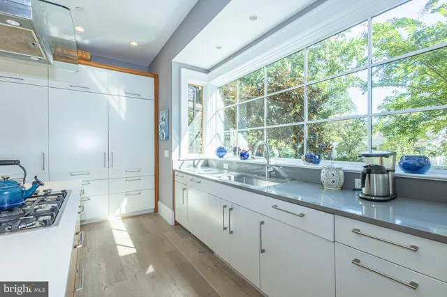 $2,450,000 | 1004 Moss Haven Court, Annapolis, MD 21403