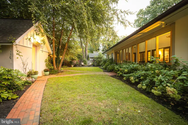 $2,450,000 | 1004 Moss Haven Court, Annapolis, MD 21403