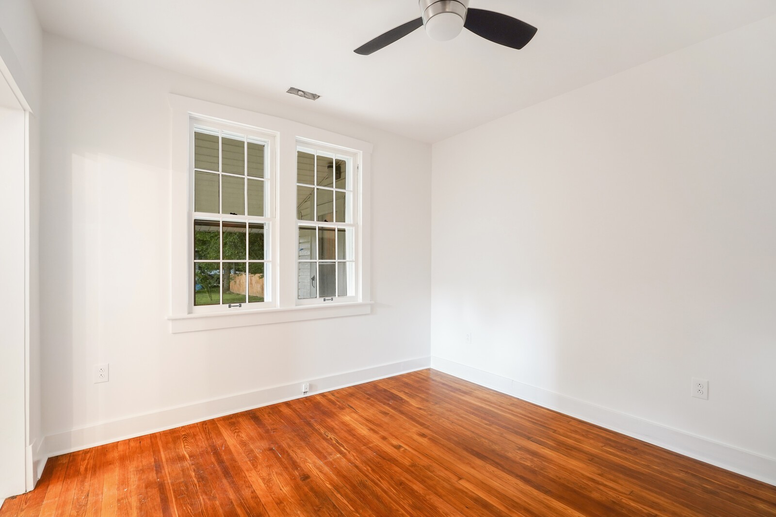 2403 Ruth Street Springfield, TN 37172 - Photo 6 of 11 Gallery Image 6