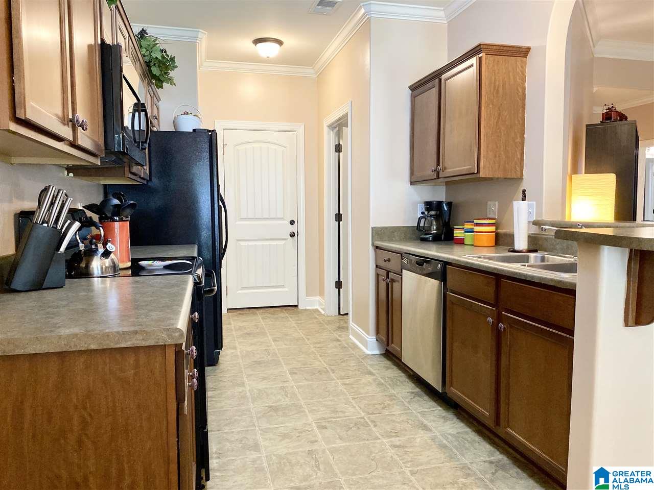 121 Lorrin Lane Sterrett, AL 35147 - Photo 12 of 38