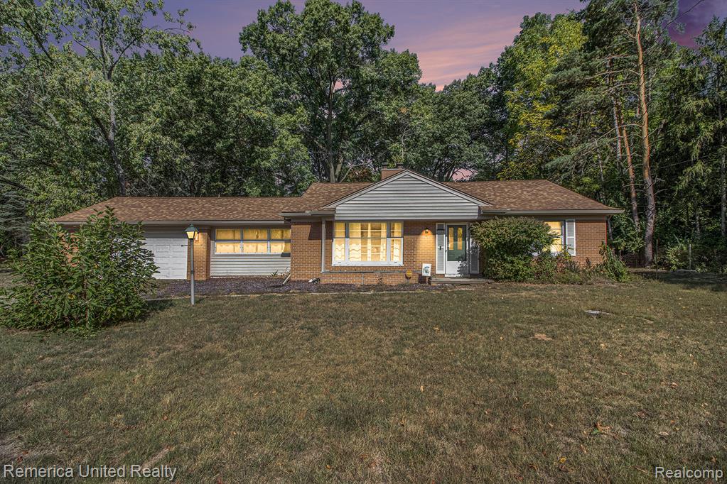 19368 Midway Road Southfield, MI 48075 - Photo 1 of 13 Gallery Image 1