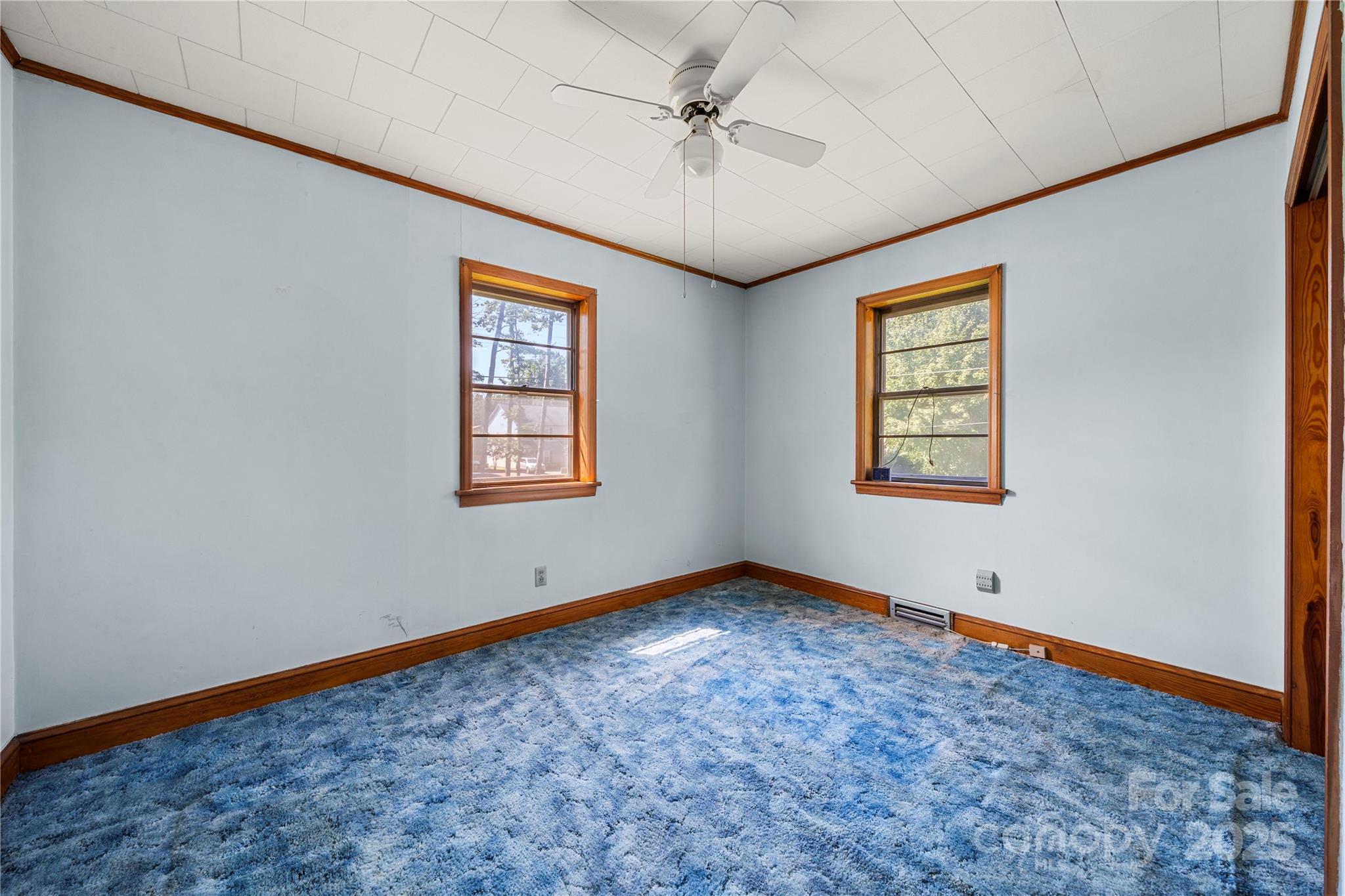 505 Rogers Lake Road East Kannapolis, NC 28083 - Photo 11 of 33 an empty room with windows