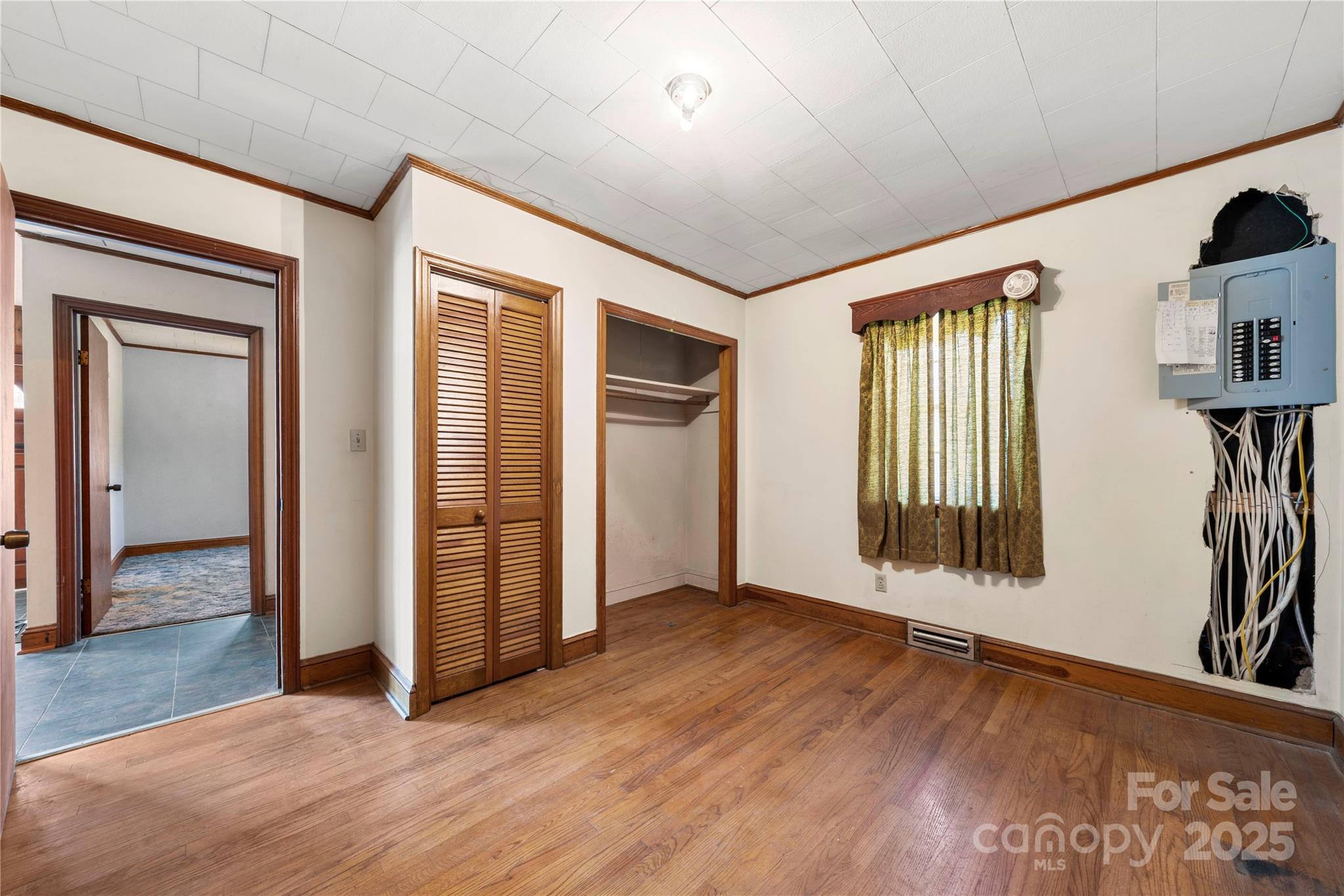 505 Rogers Lake Road East Kannapolis, NC 28083 - Photo 15 of 33 an entryway at livingroom with furniture and staircase