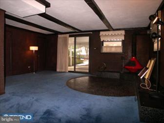 636 Meadow Road Huntingdon Valley, PA 19006 - Photo 5 of 6 Family Room