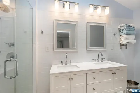 $1,250,000 | 83 Brookside Terrace, Caldwell, NJ 07006