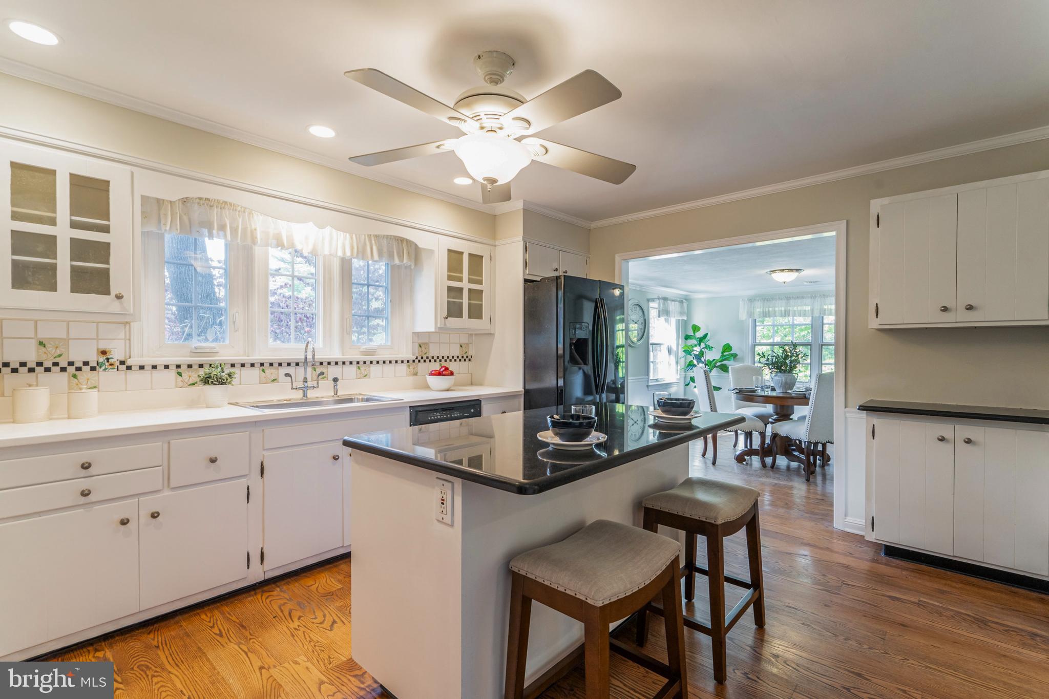 1325 Pinewood Road Villanova, PA 19085 - Photo 14 of 38