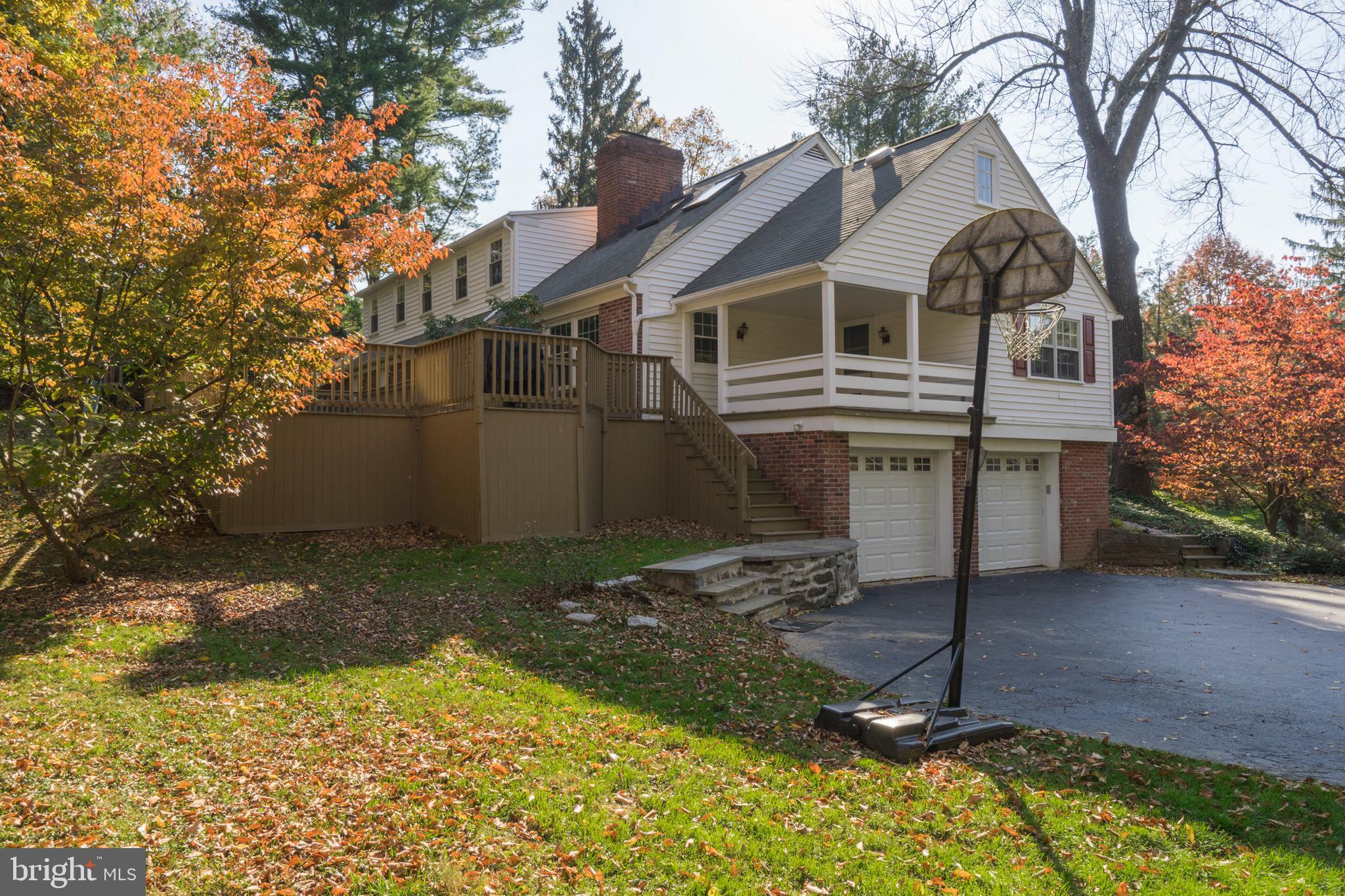 1325 Pinewood Road Villanova, PA 19085 - Photo 4 of 38