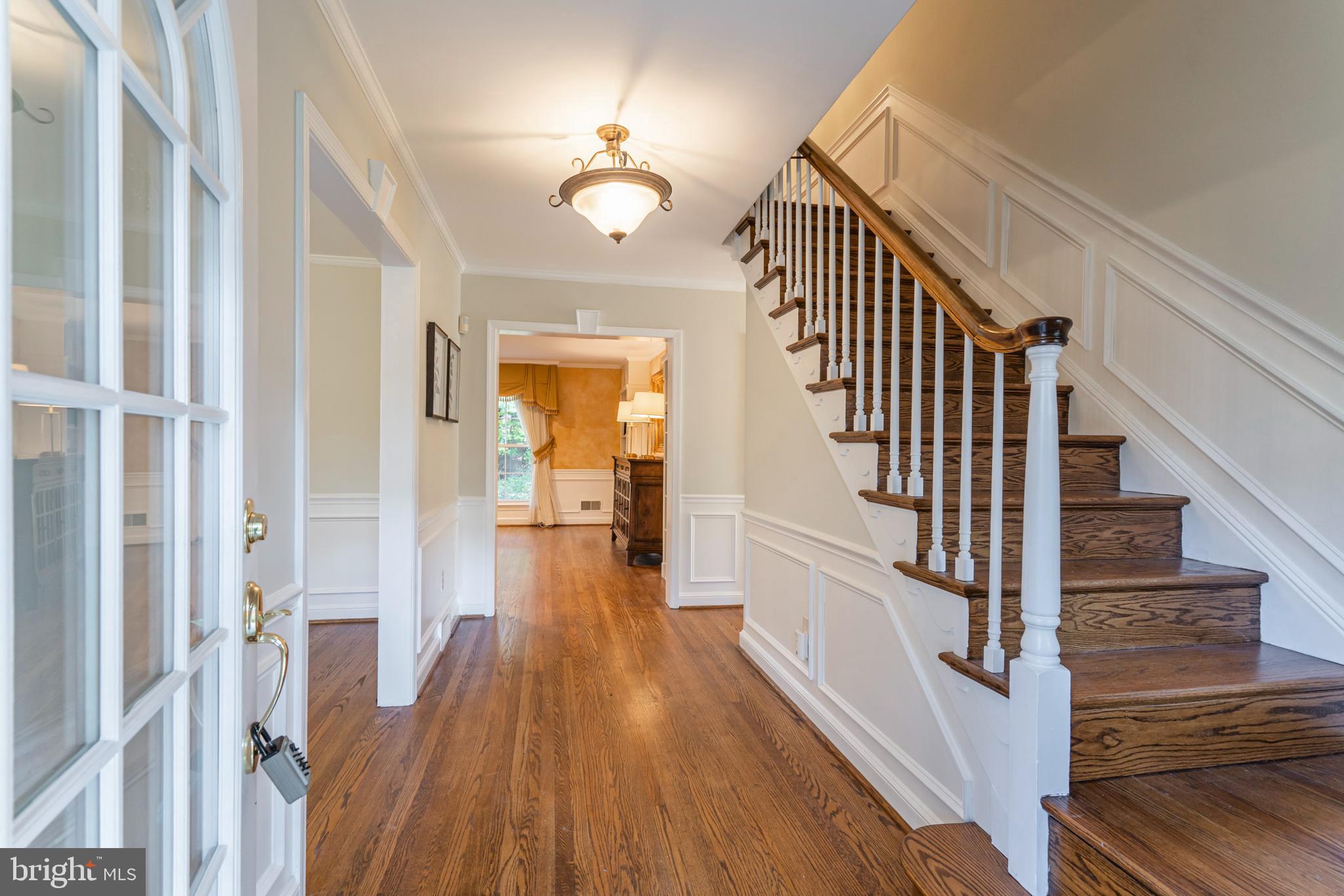 1325 Pinewood Road Villanova, PA 19085 - Photo 5 of 38