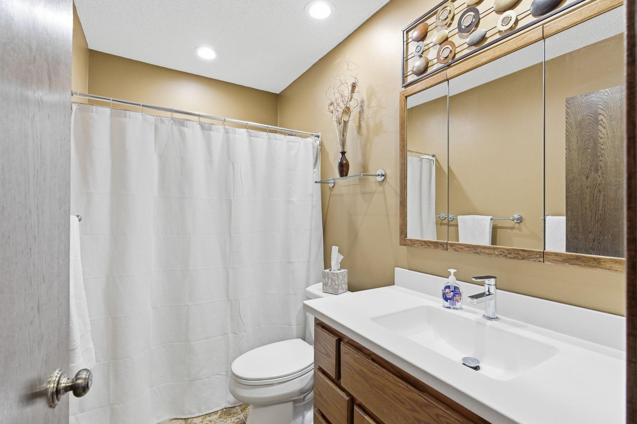 10186 Quaker Lane North Maple Grove, MN 55369 - Photo 14 of 33