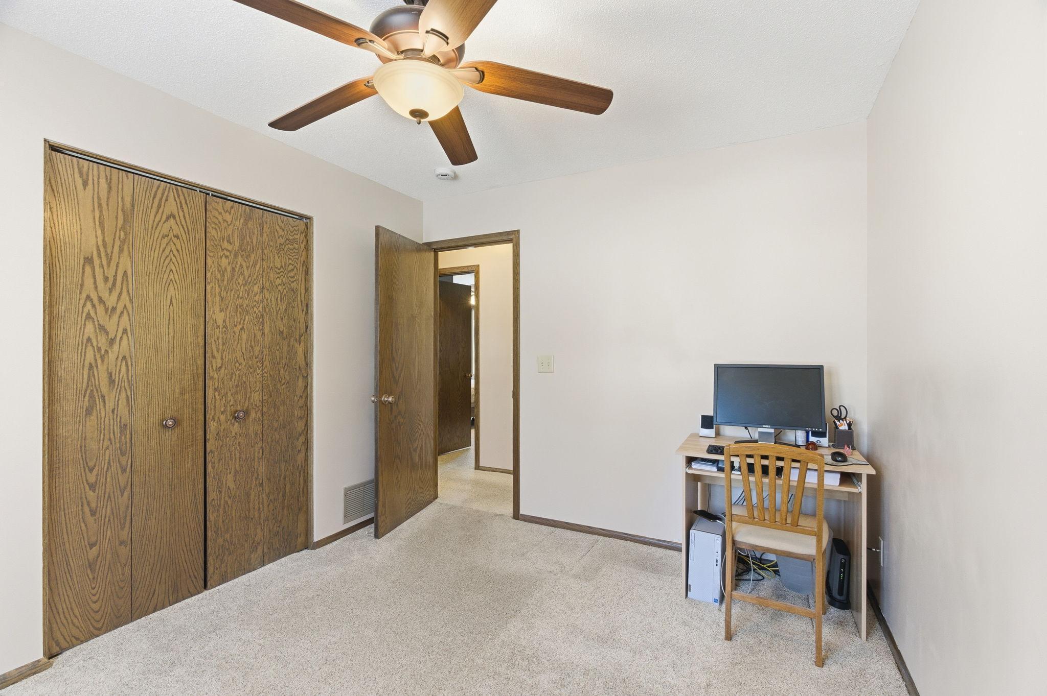 10186 Quaker Lane North Maple Grove, MN 55369 - Photo 15 of 33