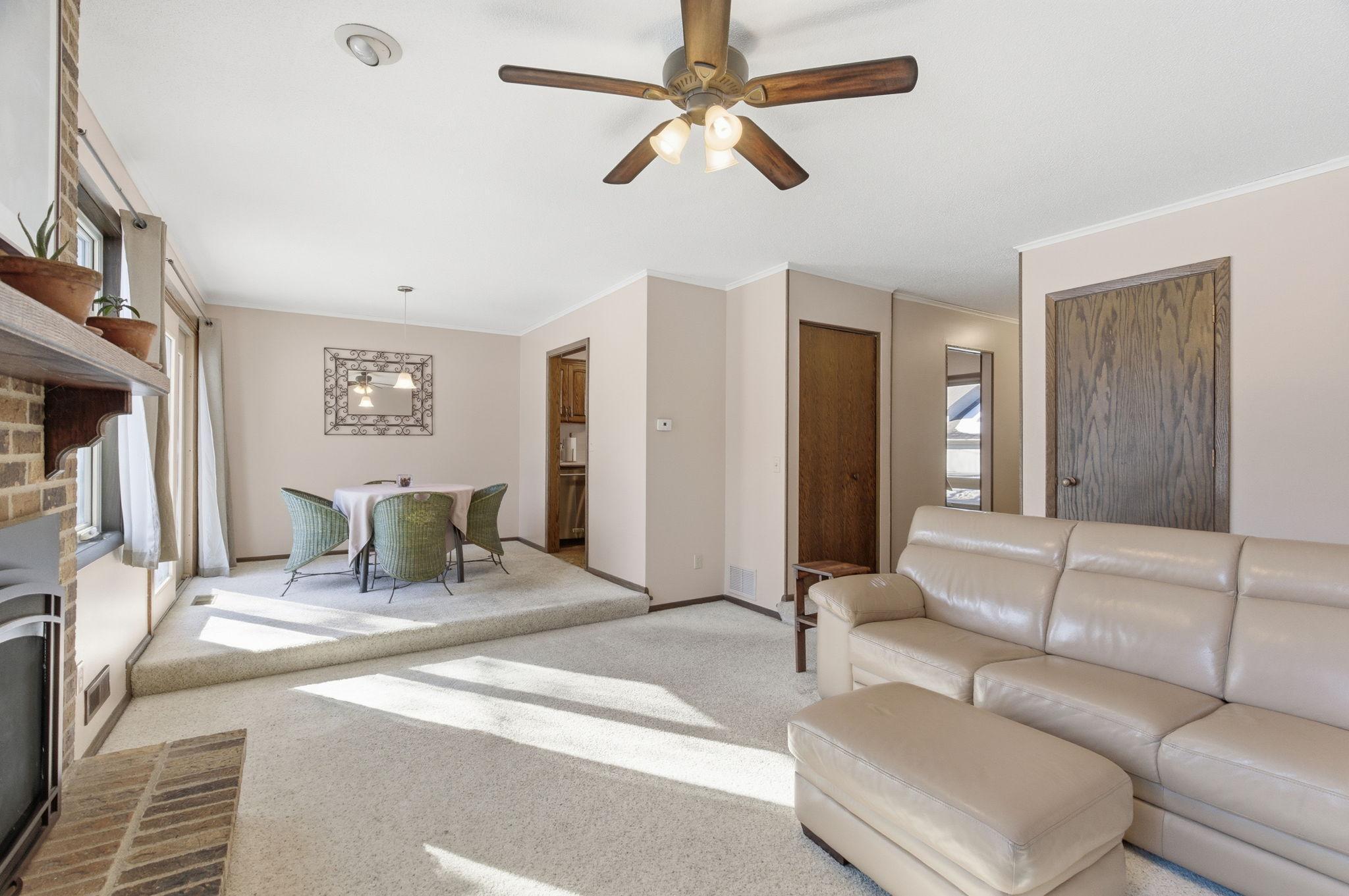 10186 Quaker Lane North Maple Grove, MN 55369 - Photo 5 of 33