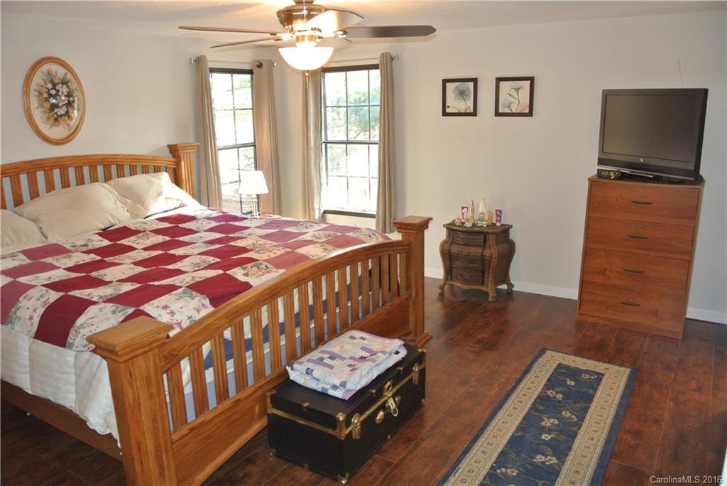 86 Laurel Loop Road Fletcher, NC 28732 - Photo 13 of 17