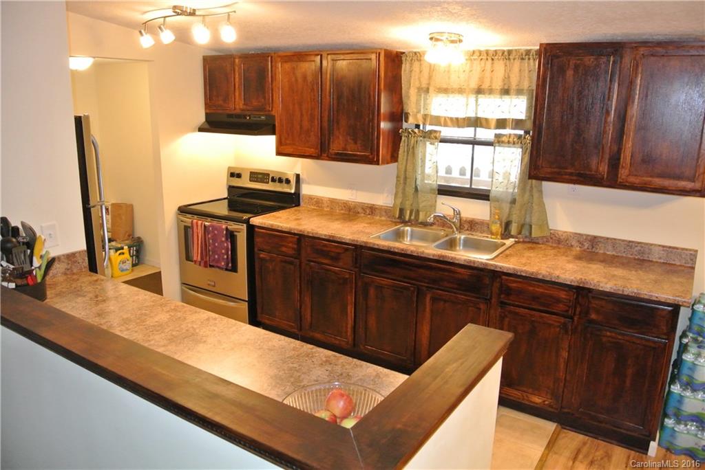 86 Laurel Loop Road Fletcher, NC 28732 - Photo 5 of 17