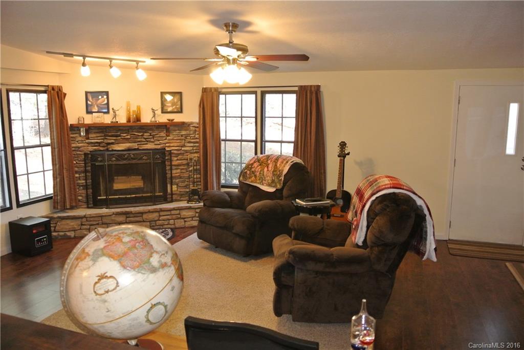 86 Laurel Loop Road Fletcher, NC 28732 - Photo 9 of 17