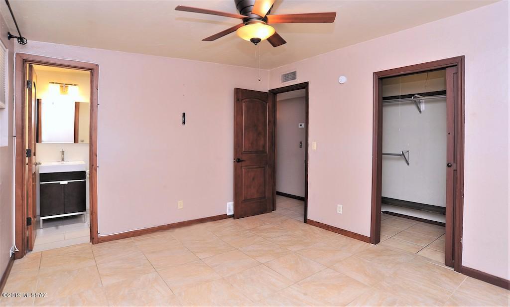 8332 East Rolling Ridge Street Tucson, AZ 85710 - Photo 37 of 49