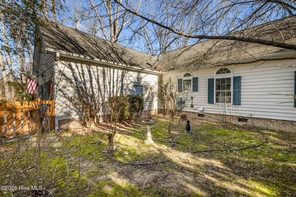 $585,000 | 4802 Seterra Bend, Durham, NC 27712