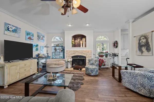 $585,000 | 4802 Seterra Bend, Durham, NC 27712