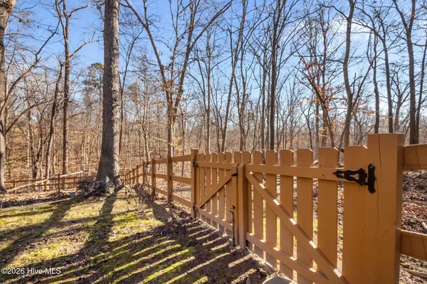$585,000 | 4802 Seterra Bend, Durham, NC 27712