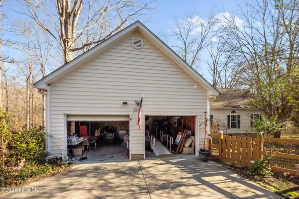 $585,000 | 4802 Seterra Bend, Durham, NC 27712