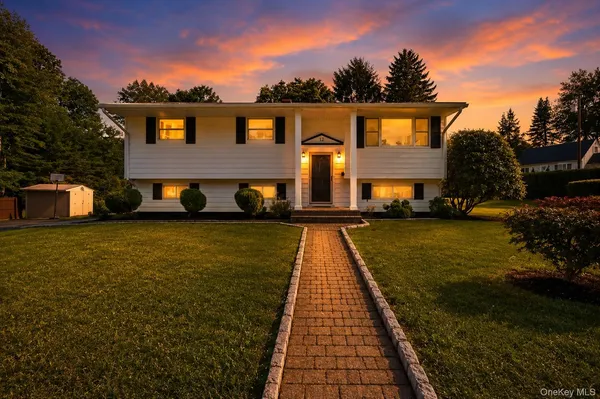 $725,000 | 12 Flitt Street, West Nyack, NY 10994